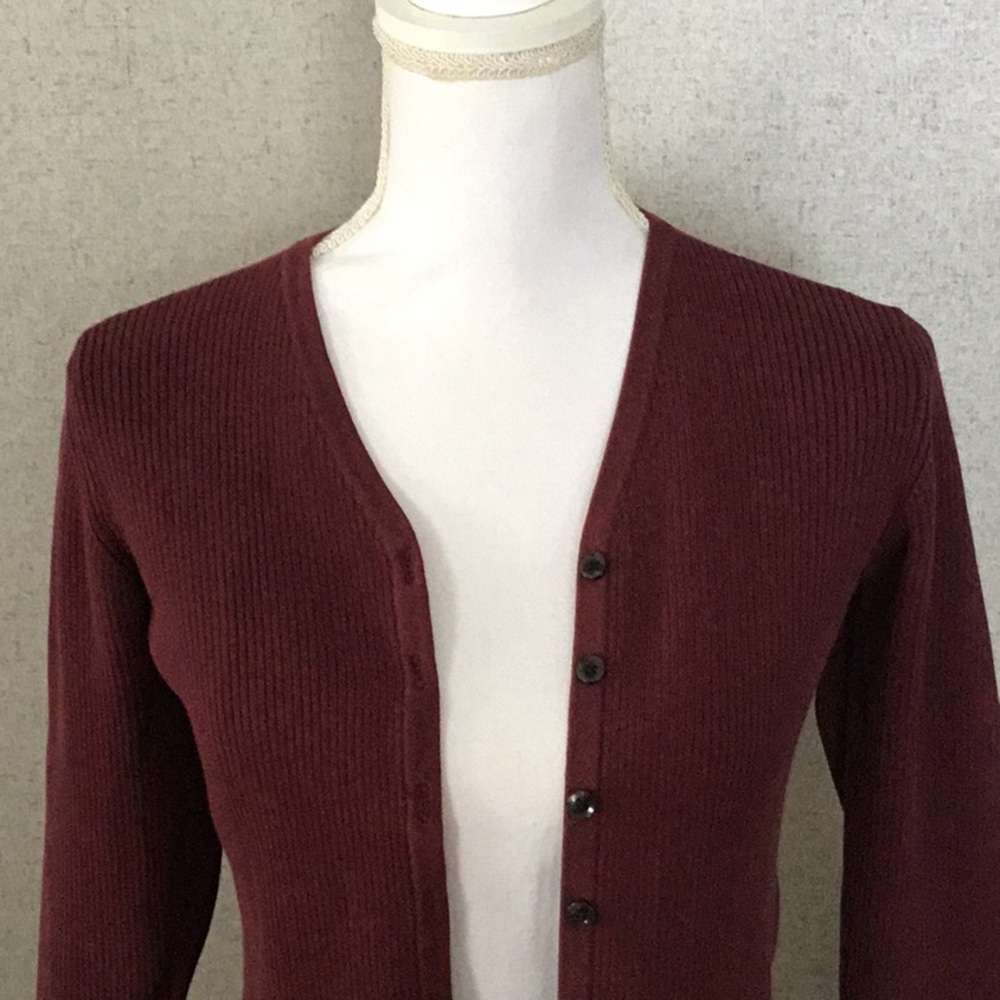 Gap wine colored buttoned up the front long sleeved ribbed sweater-cover… - Picture 2 of 14
